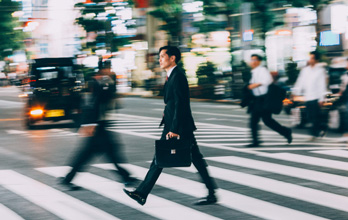 配送で商品が壊れることも!?データ復旧には持ち込みが確実な理由