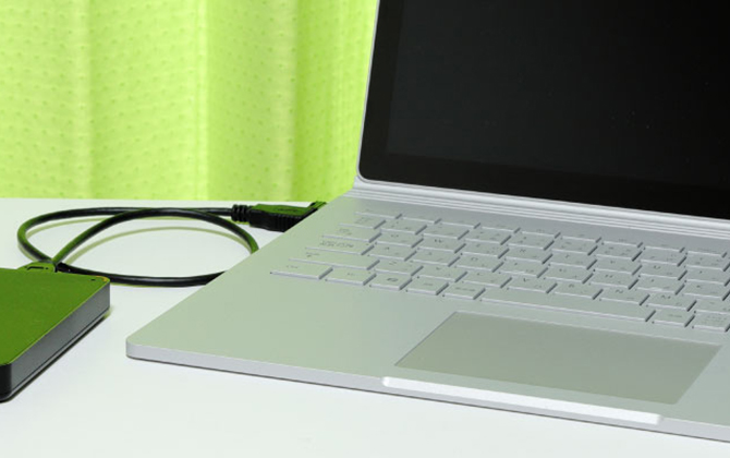 SSDのデータ復旧は難しい？SSDとHDDを徹底比較