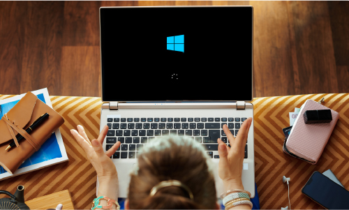 PC起動中にWindowsロゴで止まってしまう。